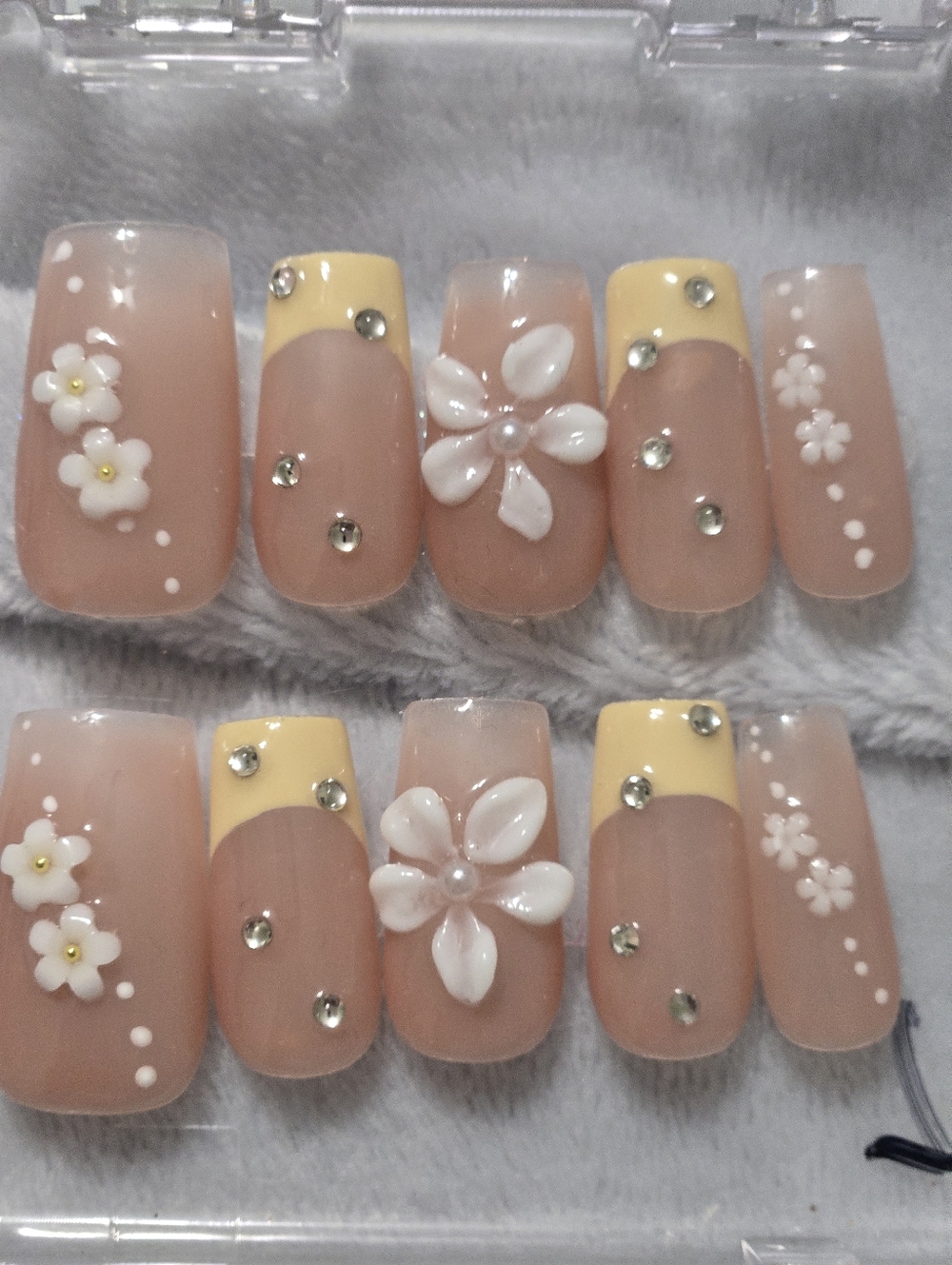 Press-On Acrylic Nail Set W/ White Floral and Yellow Accent, Medium Length Squ